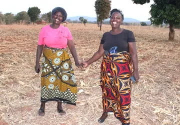 Sara Phiri and Mirriam Lungu. Photo: World Bank